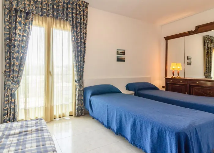 Club Villamar - Comodo Villa